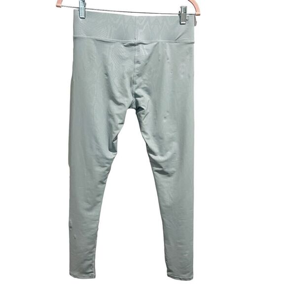 Terez Silvery gray foil shine leggings activewear pants size Medium - Picture 4 of 11